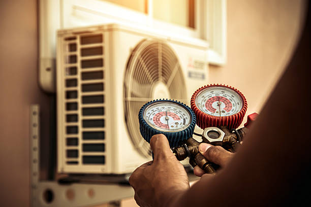 Professional Hvac Installation technician working in Concord, MO